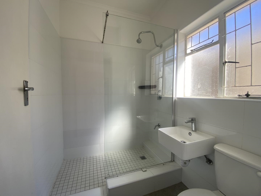 0 Bedroom Property for Sale in Sea Point Western Cape